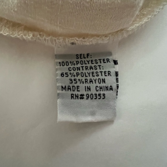 REBELLION LACE T-BACK TOP COLOR CREAM SIZE M BUST 17” LENGTH 21.5”. - Picture 8 of 11